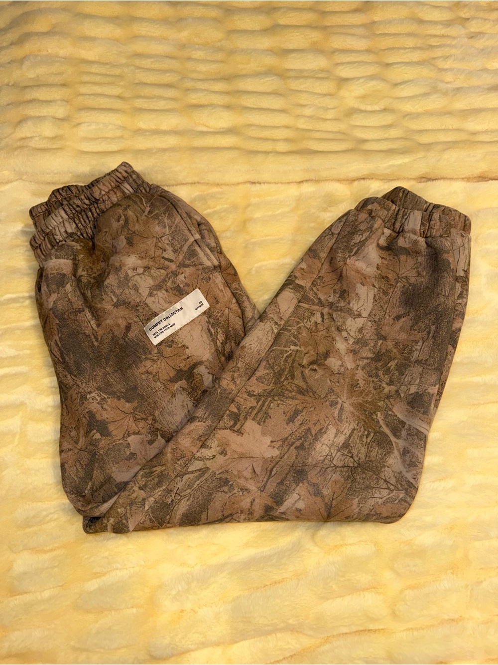 Comfrt Camo Sweatpants